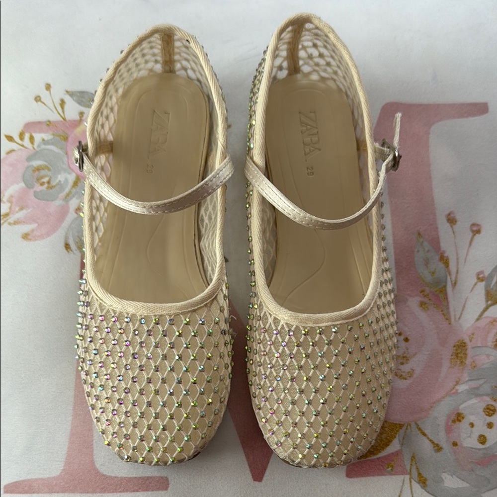 Zara Cream Flats with Woven Texture